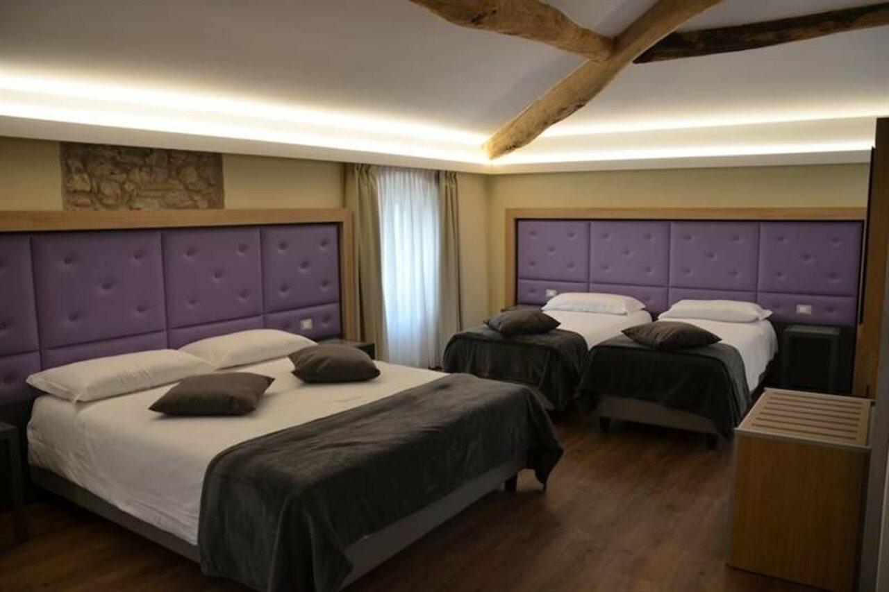 Hotel Corona Spiazzi Di Caprino Extérieur photo