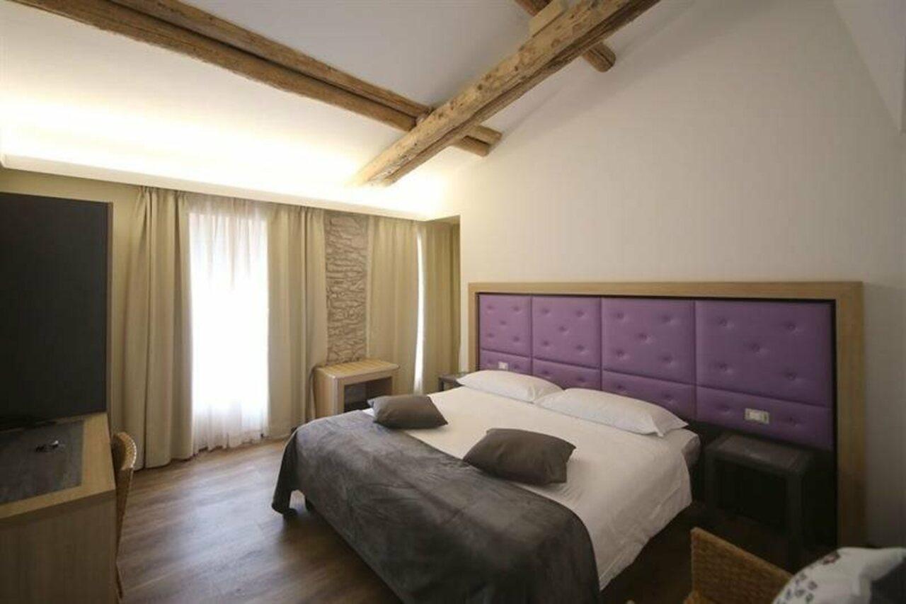 Hotel Corona Spiazzi Di Caprino Extérieur photo